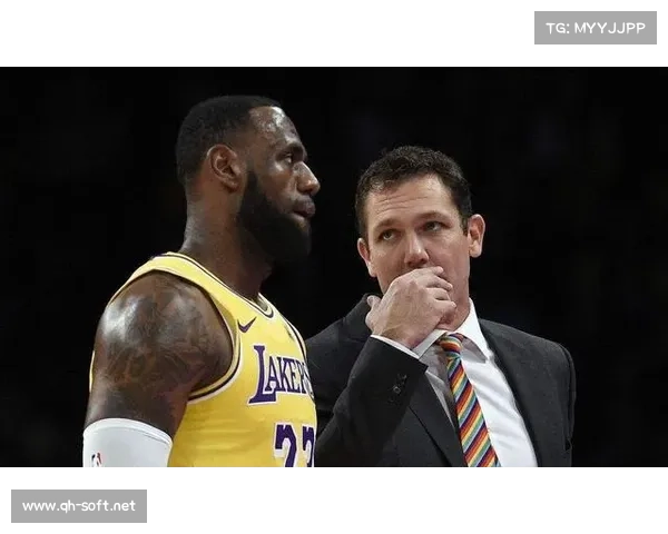 如何理解大卫·詹姆斯在职业生涯中状态起伏的原因与影响