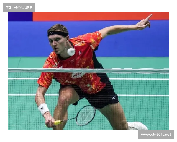 安赛龙在多米尼加公开赛精彩反手抽球得分引领比赛节奏